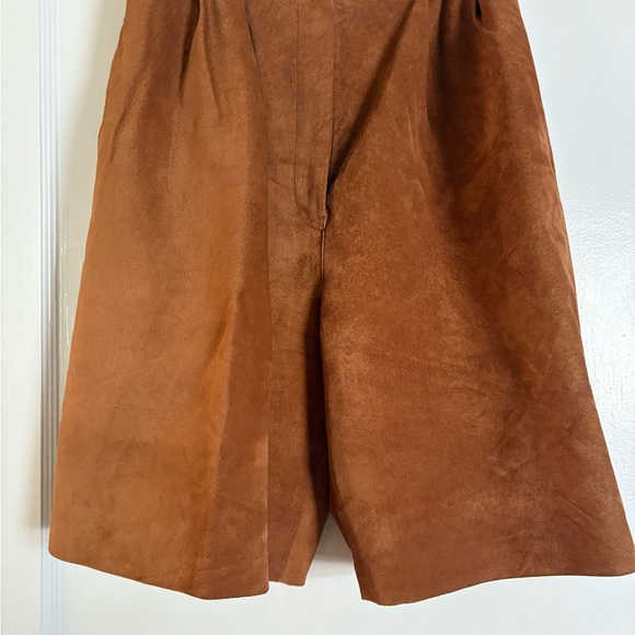 Vintage GIII Leather Tan Suede Women Shorts